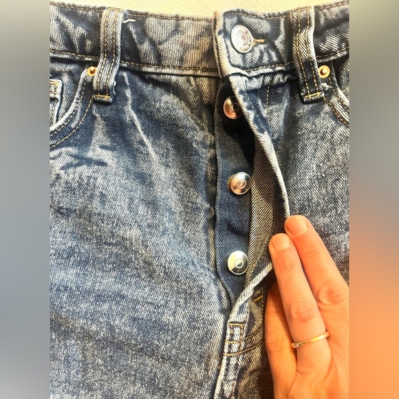 Wild Fable Denim Distressed Highest Rise Cutoff Women's Shorts Size 10 - Picture 5 of 15